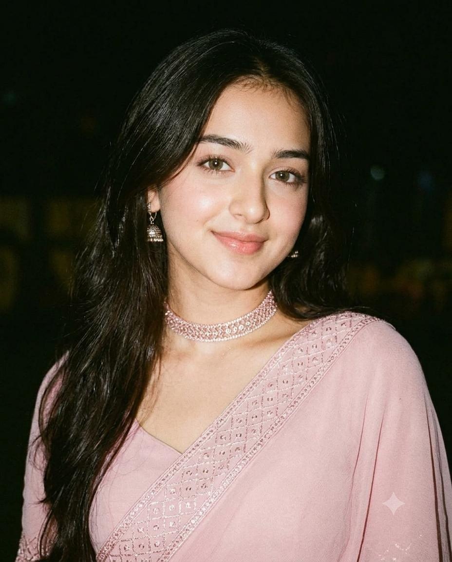 Pink Saree Y2K Night Flash AI Image Prompt for Gemini