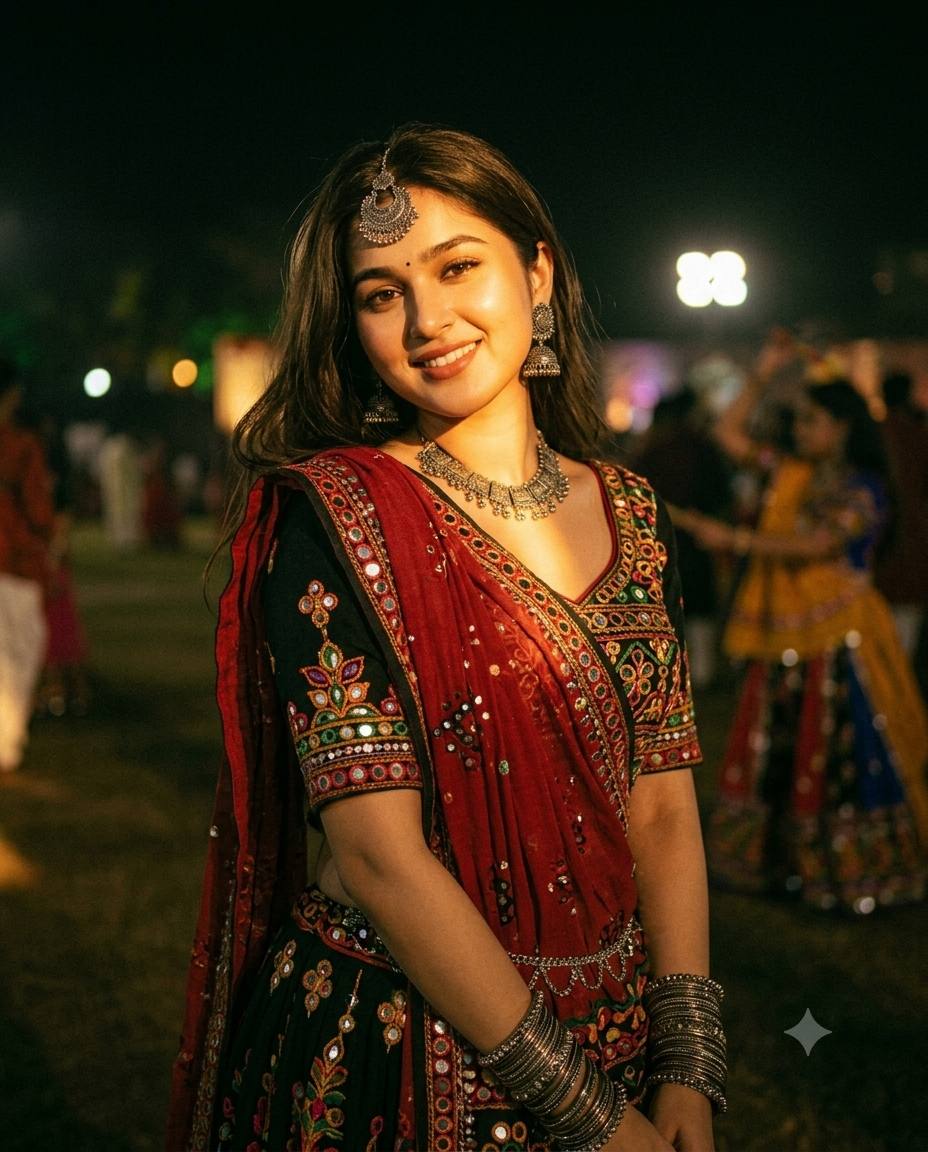 Gujarati Garba woman AI prompt | Mirror-work chaniya choli & silver jewelry