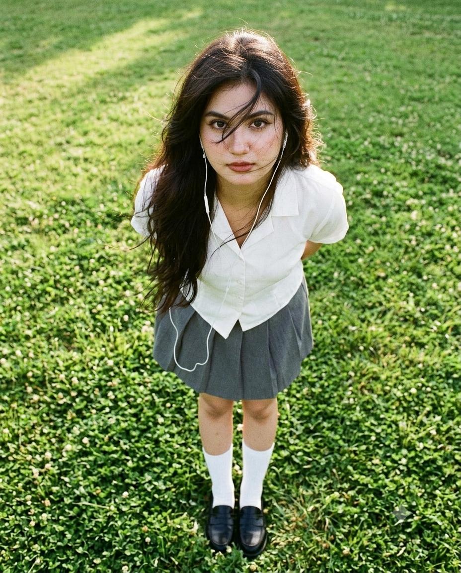 Y2K Woman Fashion Portrait AI Image Prompt | Pleated Skirt & Analog Film Aesthetic